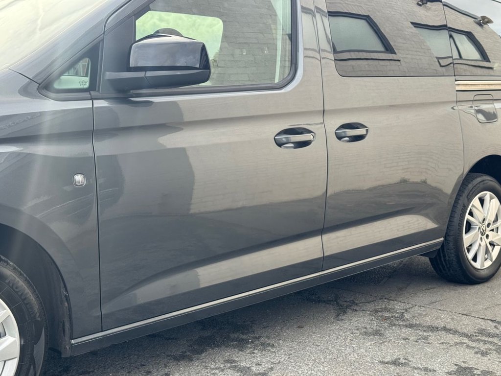 2023 Volkswagen Caddy Maxi — image 12