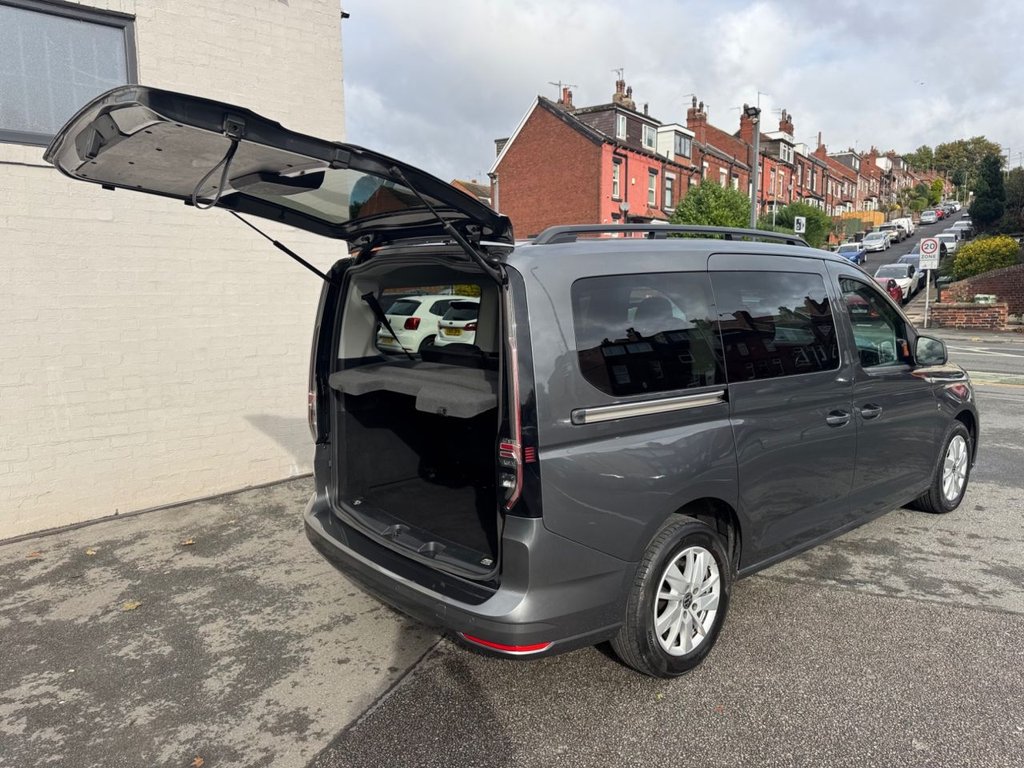 2023 Volkswagen Caddy Maxi — image 18