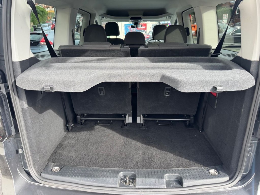 2023 Volkswagen Caddy Maxi — image 19