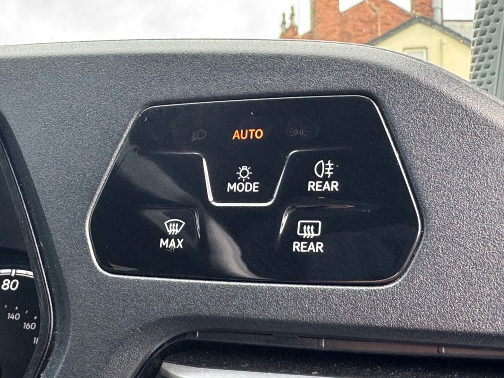 2023 Volkswagen Caddy Maxi — image 32
