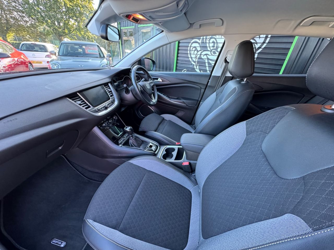 2021 VAUXHALL GRANDLAND X 1.2 Turbo Griffin Edition SUV 5dr Petrol Manual Euro 6 (s/s) (130 ps) - vehicle photo 11 for sale on PureCar