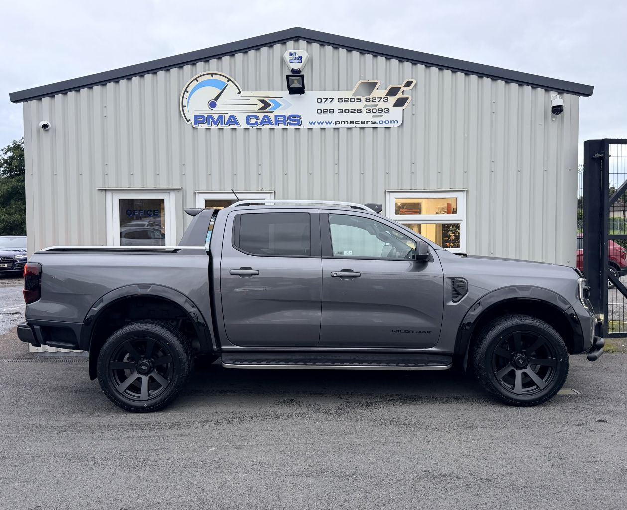 2024 FORD RANGER 2.0 TD EcoBlue Wildtrak Pickup Double Cab 4dr Diesel Auto 4WD Euro 6 (s/s) - vehicle photo 3 for sale on PureCar