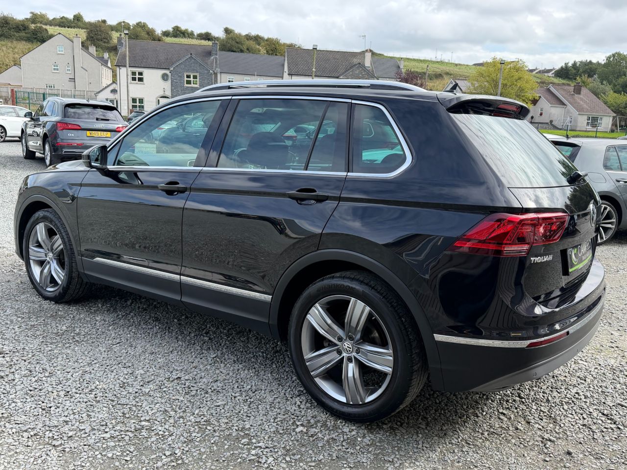2018 VOLKSWAGEN TIGUAN 2.0 TDI SEL SUV 5dr Diesel Manual Euro 6 (s/s) (150 ps) - vehicle photo 5 for sale on PureCar