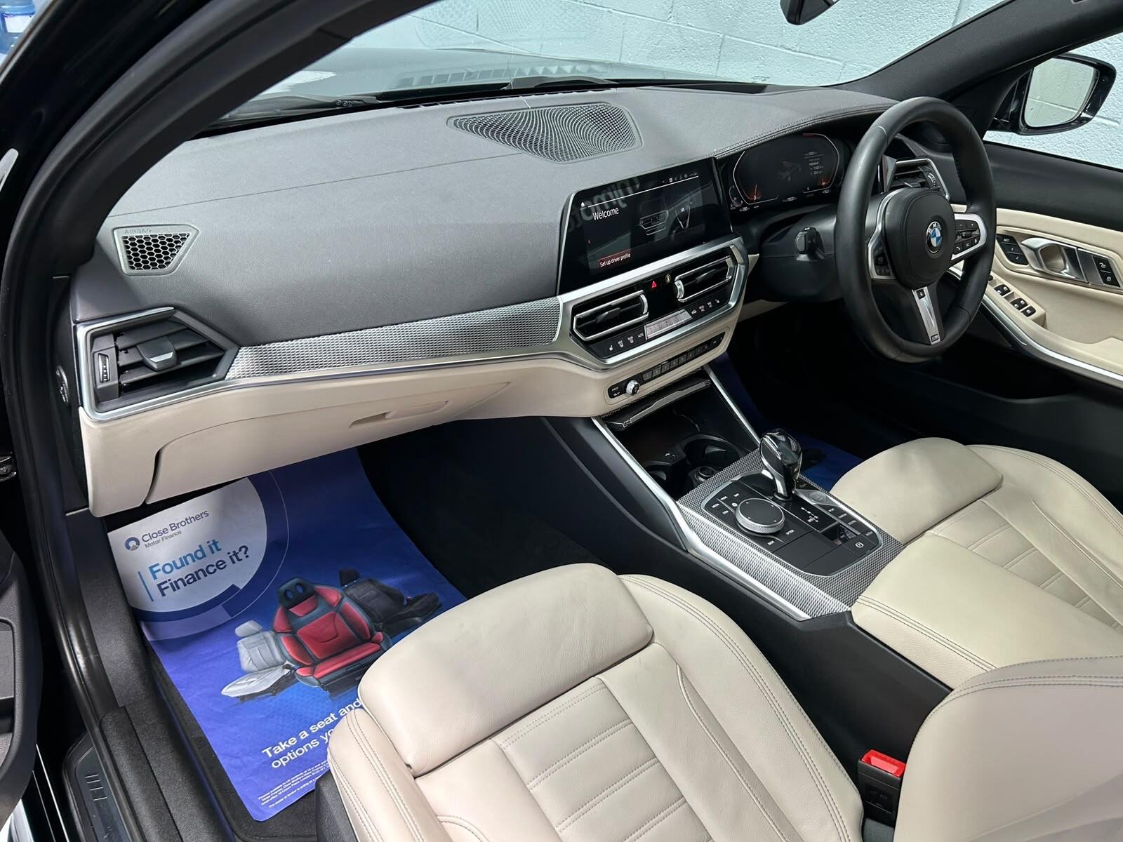 2019 BMW 3 SERIES 2.0 320d M Sport Auto xDrive Euro 6 (s/s) 4dr - vehicle photo 19 for sale on PureCar