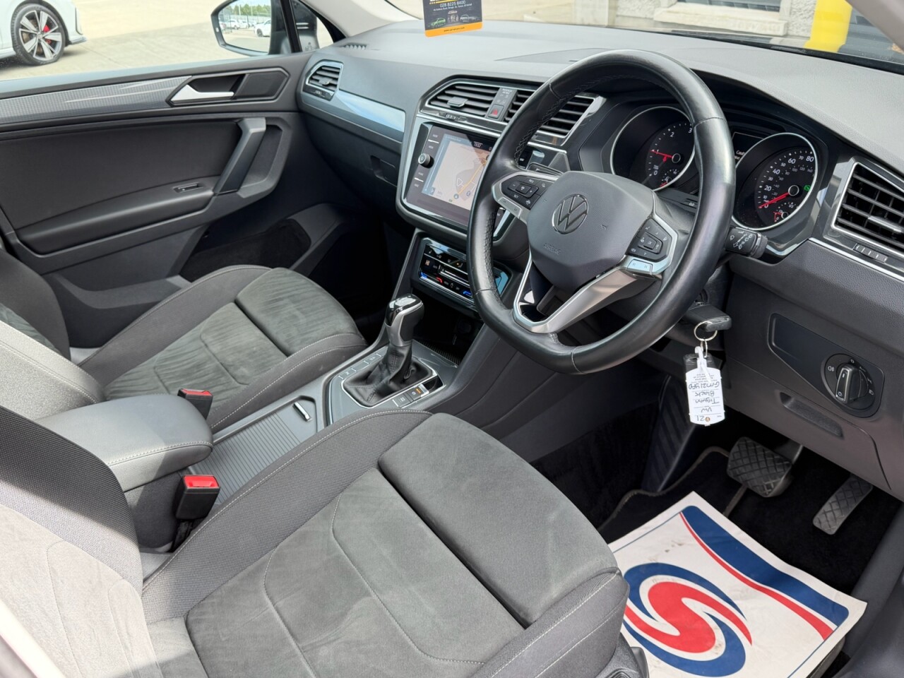 2021 VOLKSWAGEN TIGUAN 2.0 TDI Life SUV 5dr Diesel DSG Euro 6 (s/s) (150 ps) - vehicle photo 7 for sale on PureCar