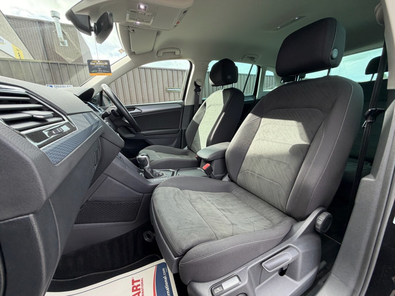2021 VOLKSWAGEN TIGUAN 2.0 TDI Life SUV 5dr Diesel DSG Euro 6 (s/s) (150 ps) - vehicle photo 9 for sale on PureCar