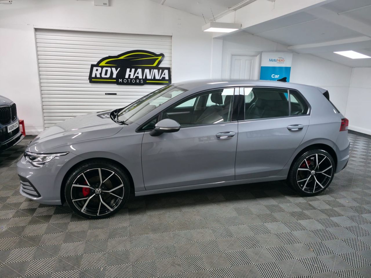 2023 VOLKSWAGEN GOLF 2.0 TDI Life Hatchback 5dr Diesel Manual Euro 6 (s/s) (115 ps) 1 Owner from - vehicle photo 3 for sale on PureCar