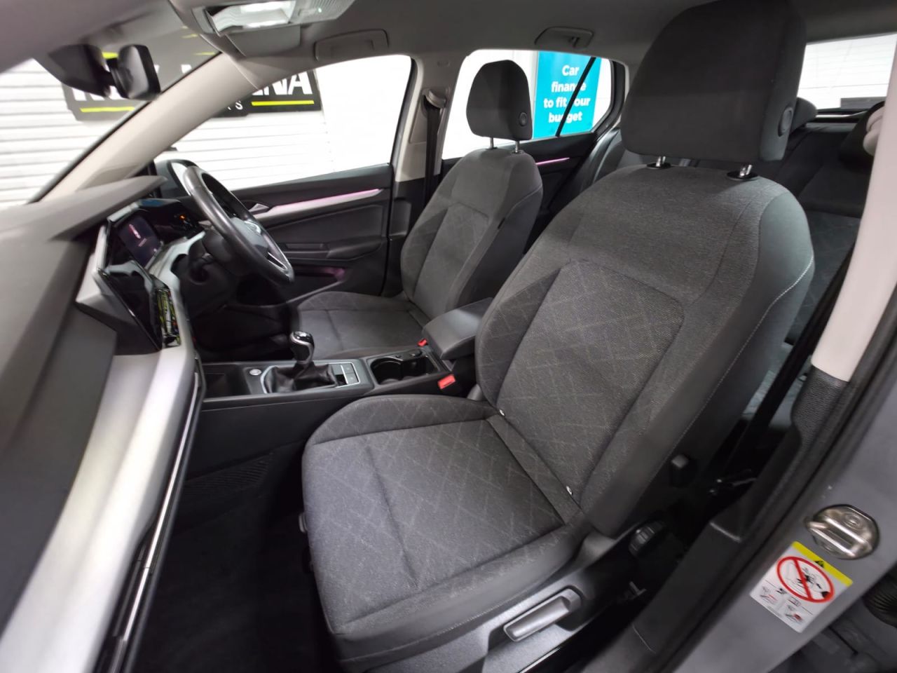 2023 VOLKSWAGEN GOLF 2.0 TDI Life Hatchback 5dr Diesel Manual Euro 6 (s/s) (115 ps) 1 Owner from - vehicle photo 12 for sale on PureCar
