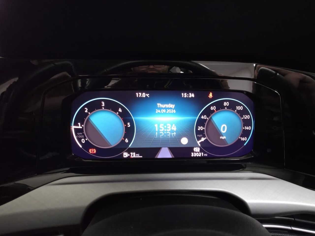 2023 VOLKSWAGEN GOLF 2.0 TDI Life Hatchback 5dr Diesel Manual Euro 6 (s/s) (115 ps) 1 Owner from - vehicle photo 25 for sale on PureCar