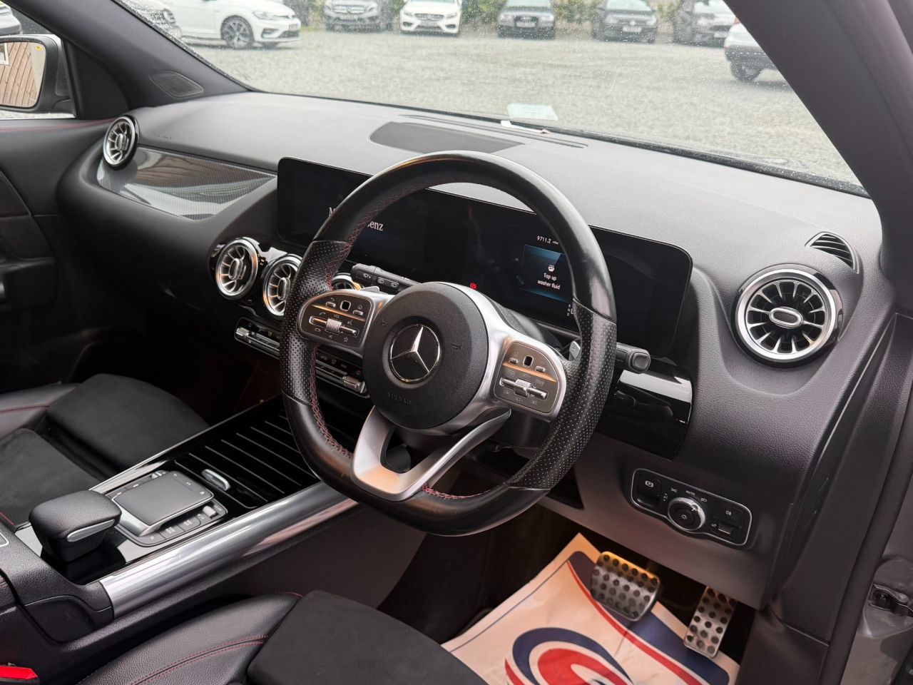 2021 MERCEDES GLA 2.0 GLA200d AMG Line (Premium) SUV 5dr Diesel 8G-DCT Euro 6 (s/s) (150 ps) - vehicle photo 9 for sale on PureCar