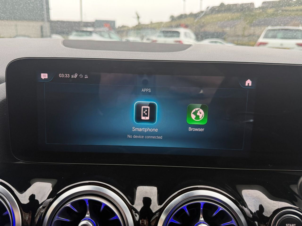 2021 MERCEDES GLA 2.0 GLA200d AMG Line (Premium) SUV 5dr Diesel 8G-DCT Euro 6 (s/s) (150 ps) - vehicle photo 13 for sale on PureCar