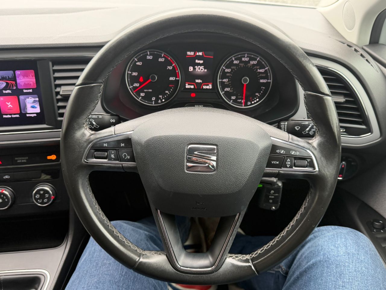 2020 SEAT LEON 1.0 TSI SE Dynamic Hatchback 5dr Petrol Manual Euro 6 (s/s) (115 ps) - vehicle photo 13 for sale on PureCar