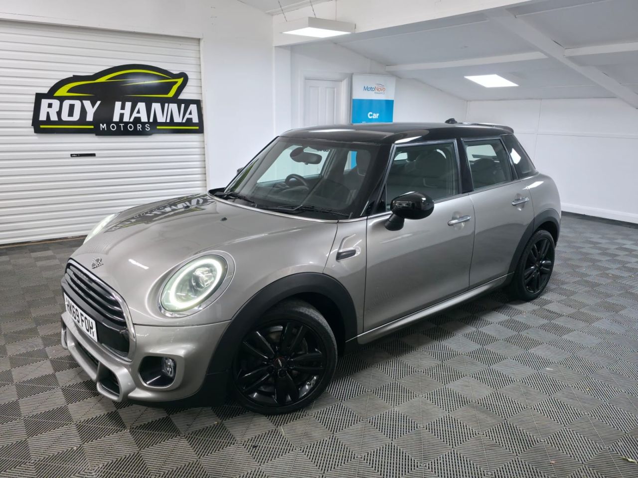 MINI HATCH 2019