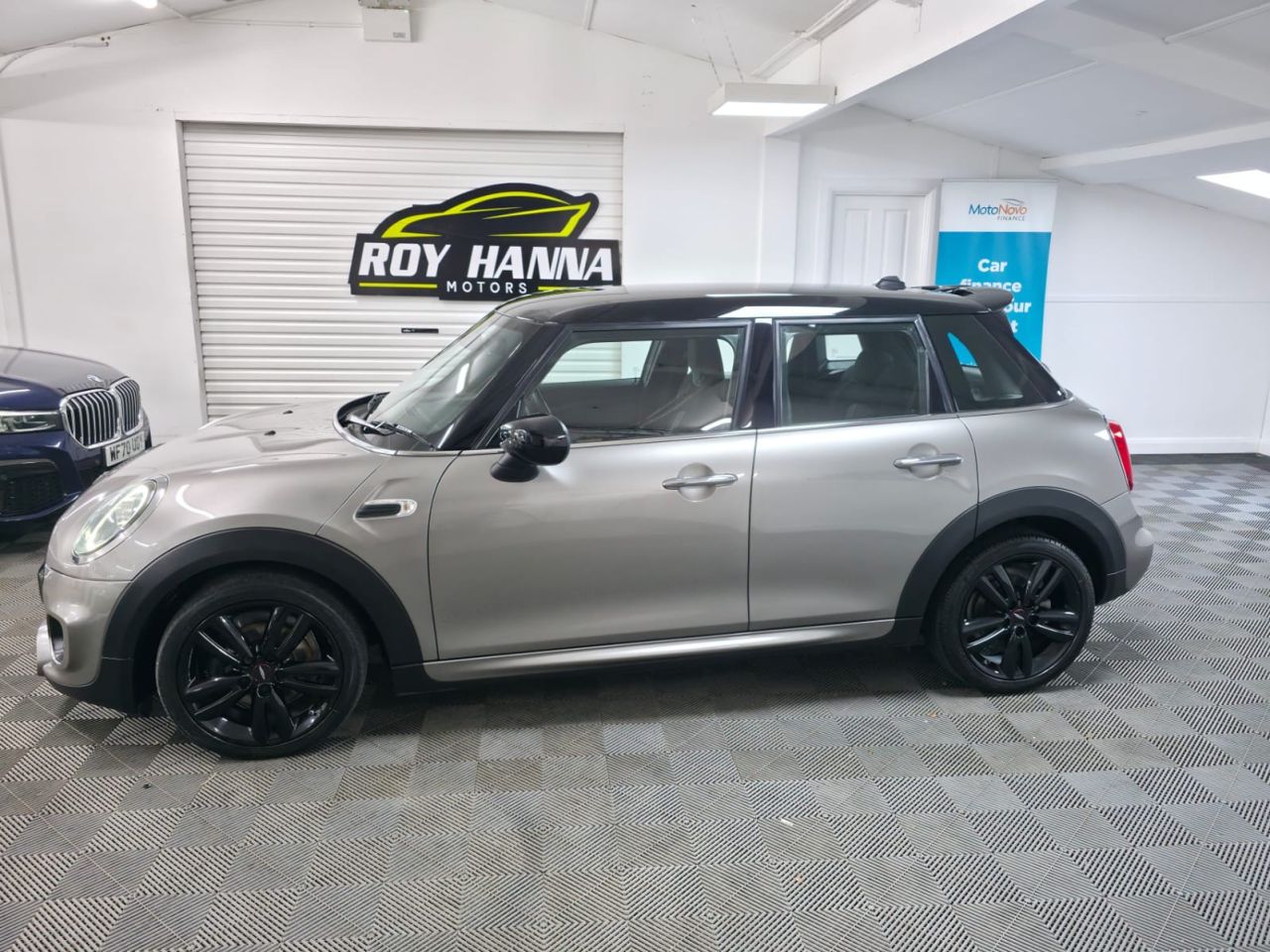 2019 MINI HATCH 1.5 Cooper Sport Hatchback 5dr Petrol Manual Euro 6 (s/s) (136 ps) 2 Owners - vehicle photo 3 for sale on PureCar