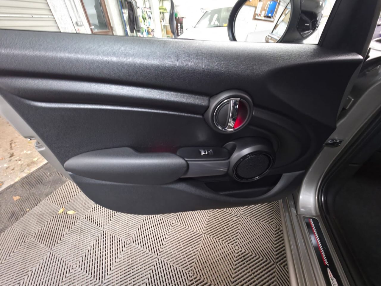 2019 MINI HATCH 1.5 Cooper Sport Hatchback 5dr Petrol Manual Euro 6 (s/s) (136 ps) 2 Owners - vehicle photo 13 for sale on PureCar