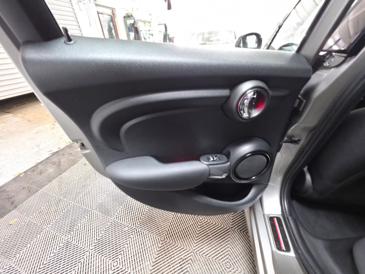 2019 MINI HATCH 1.5 Cooper Sport Hatchback 5dr Petrol Manual Euro 6 (s/s) (136 ps) 2 Owners - vehicle photo 15 for sale on PureCar