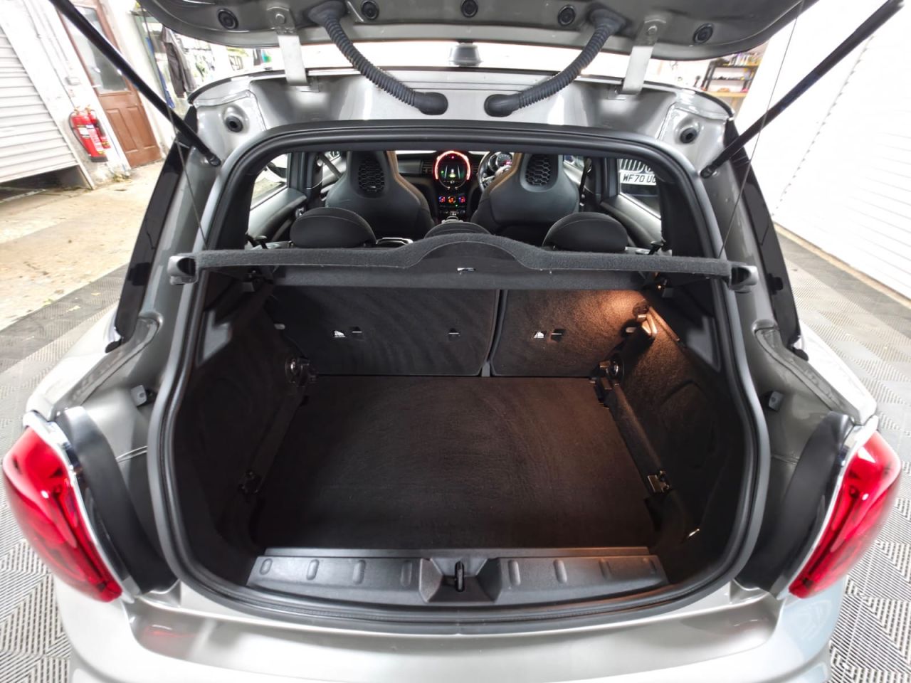 2019 MINI HATCH 1.5 Cooper Sport Hatchback 5dr Petrol Manual Euro 6 (s/s) (136 ps) 2 Owners - vehicle photo 16 for sale on PureCar