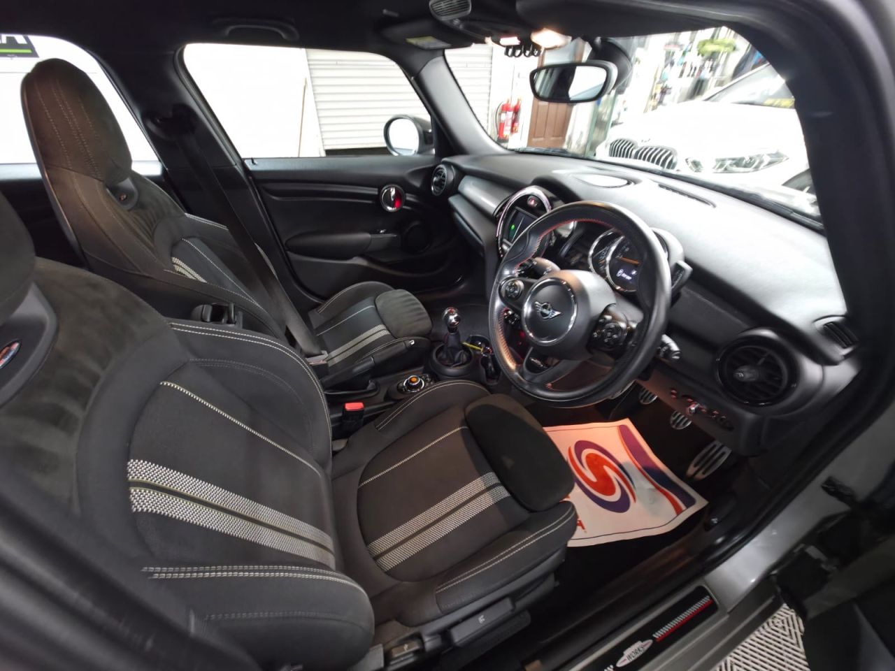 2019 MINI HATCH 1.5 Cooper Sport Hatchback 5dr Petrol Manual Euro 6 (s/s) (136 ps) 2 Owners - vehicle photo 18 for sale on PureCar