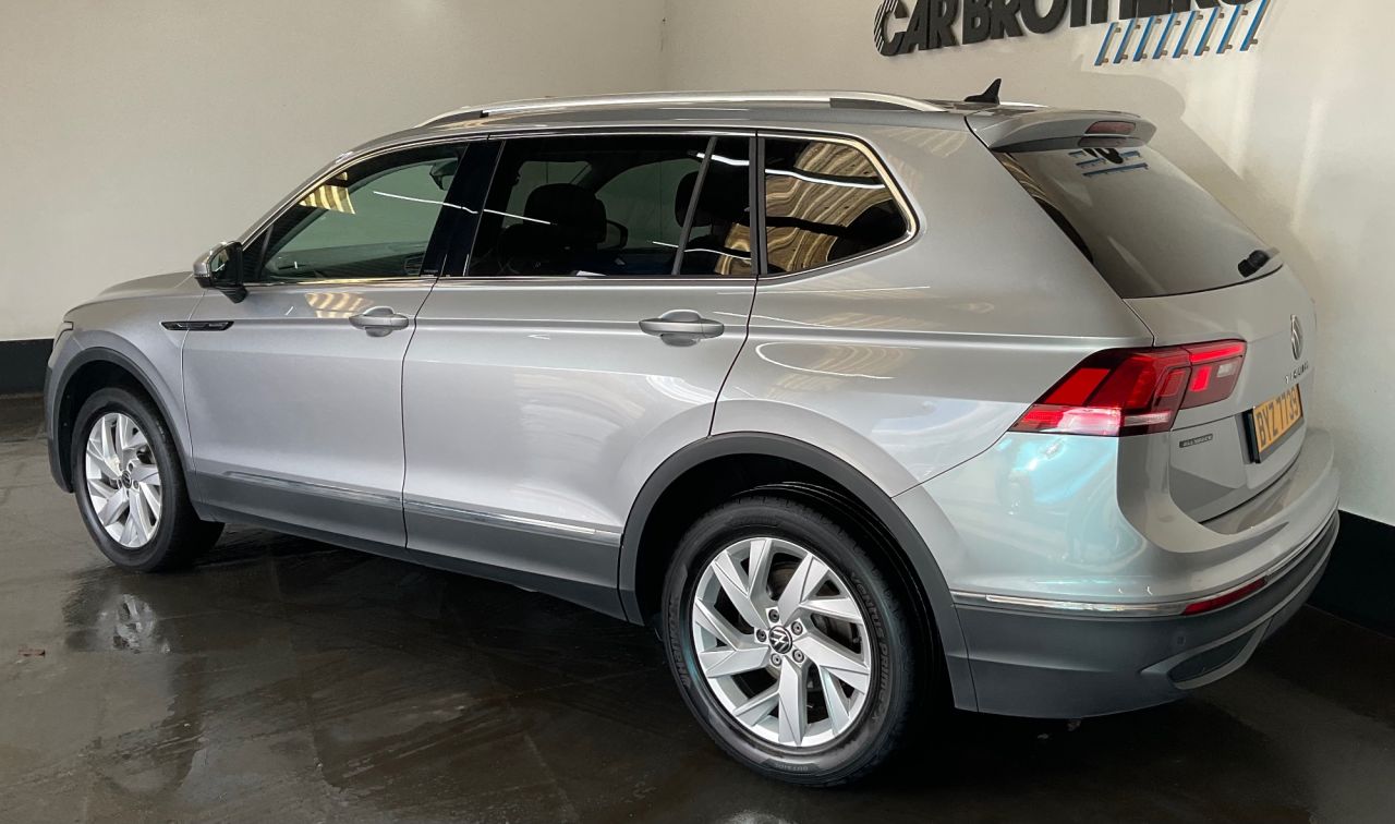 2022 VOLKSWAGEN TIGUAN ALLSPACE 1.5 TSI Life SUV 5dr Petrol DSG Euro 6 (s/s) (150 ps) - vehicle photo 5 for sale on PureCar