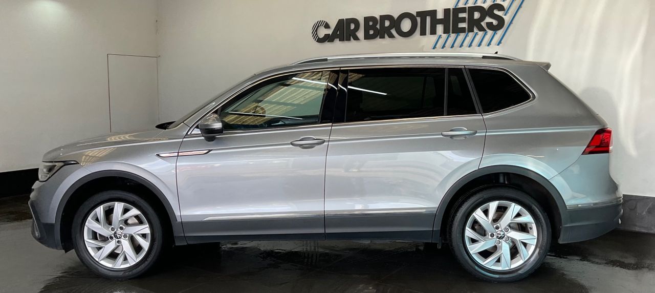 2022 VOLKSWAGEN TIGUAN ALLSPACE 1.5 TSI Life SUV 5dr Petrol DSG Euro 6 (s/s) (150 ps) - vehicle photo 6 for sale on PureCar