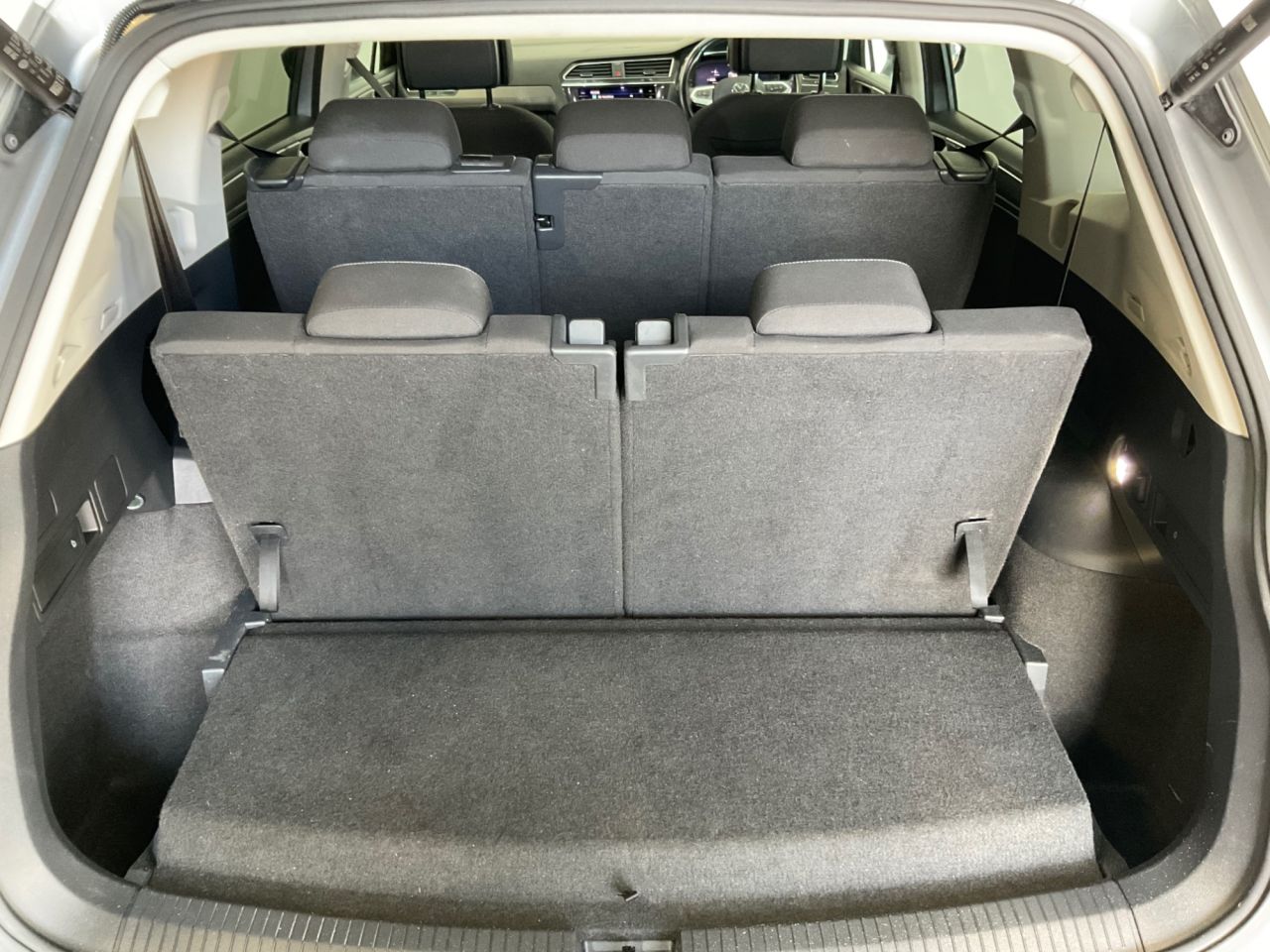 2022 VOLKSWAGEN TIGUAN ALLSPACE 1.5 TSI Life SUV 5dr Petrol DSG Euro 6 (s/s) (150 ps) - vehicle photo 17 for sale on PureCar
