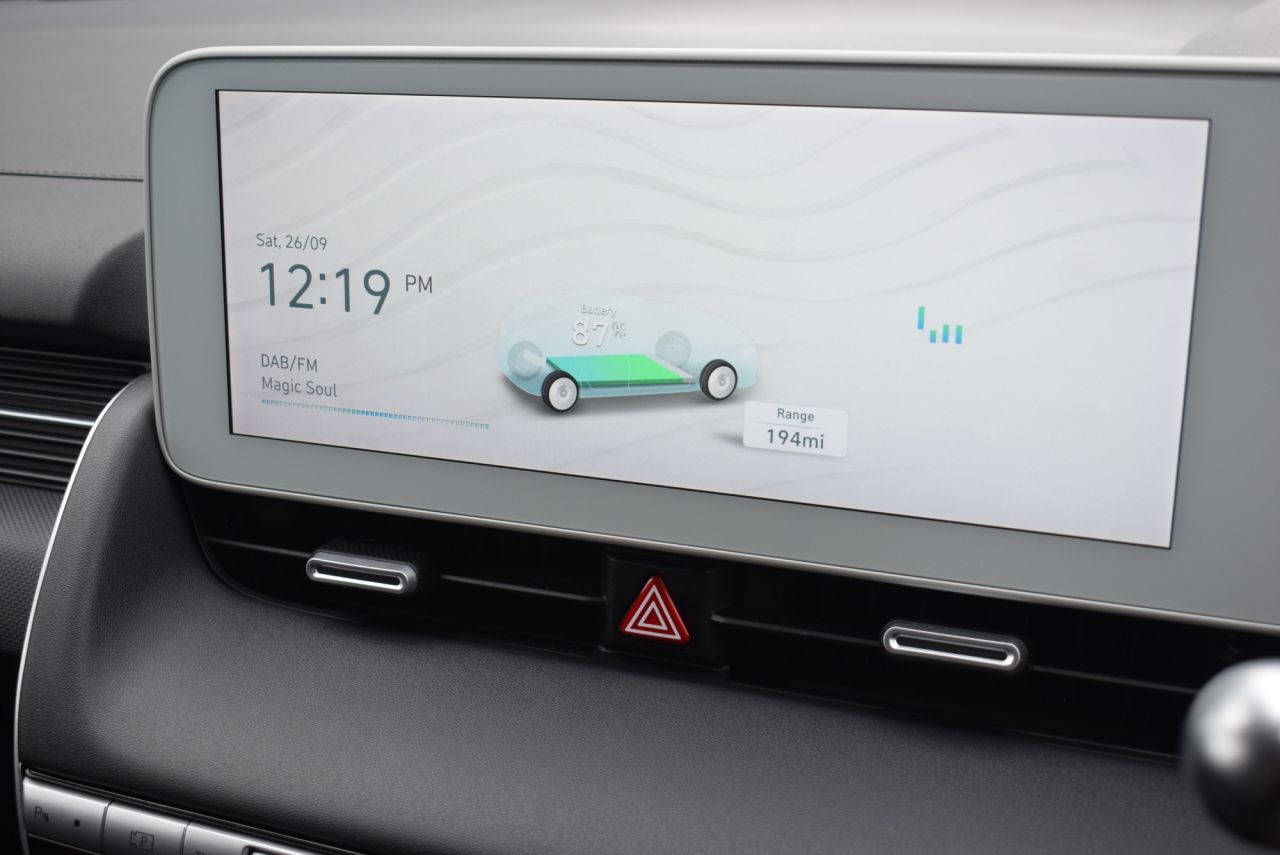 2022 HYUNDAI IONIQ 5 58kWh Ultimate Hatchback 5dr Electric Auto (170 ps) Good Service History - vehicle photo 25 for sale on PureCar