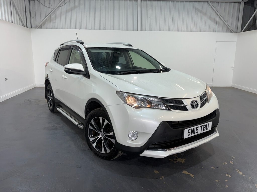 2015 Toyota RAV4 — image 1
