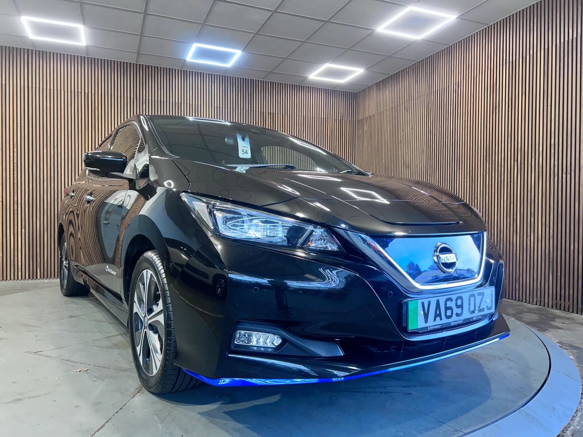 2020 NISSAN LEAF