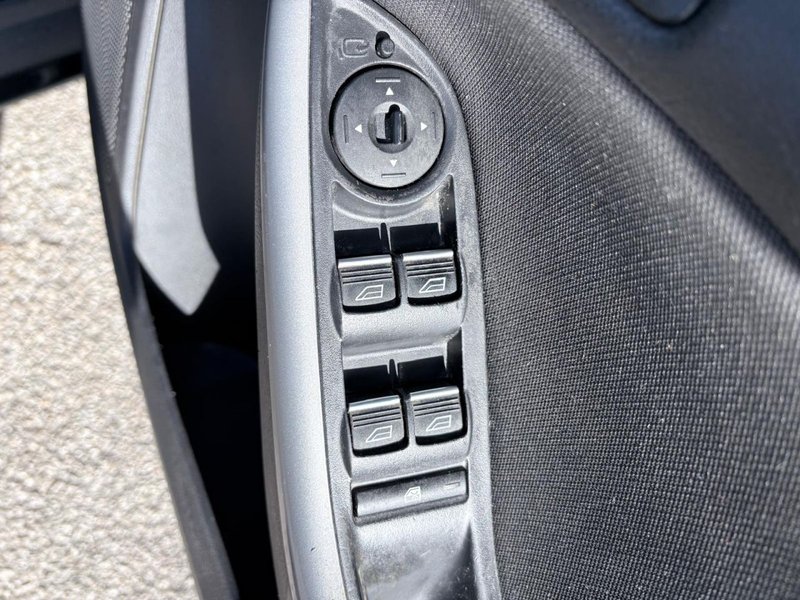 2015 Ford Focus in grey — photo 13 of 20