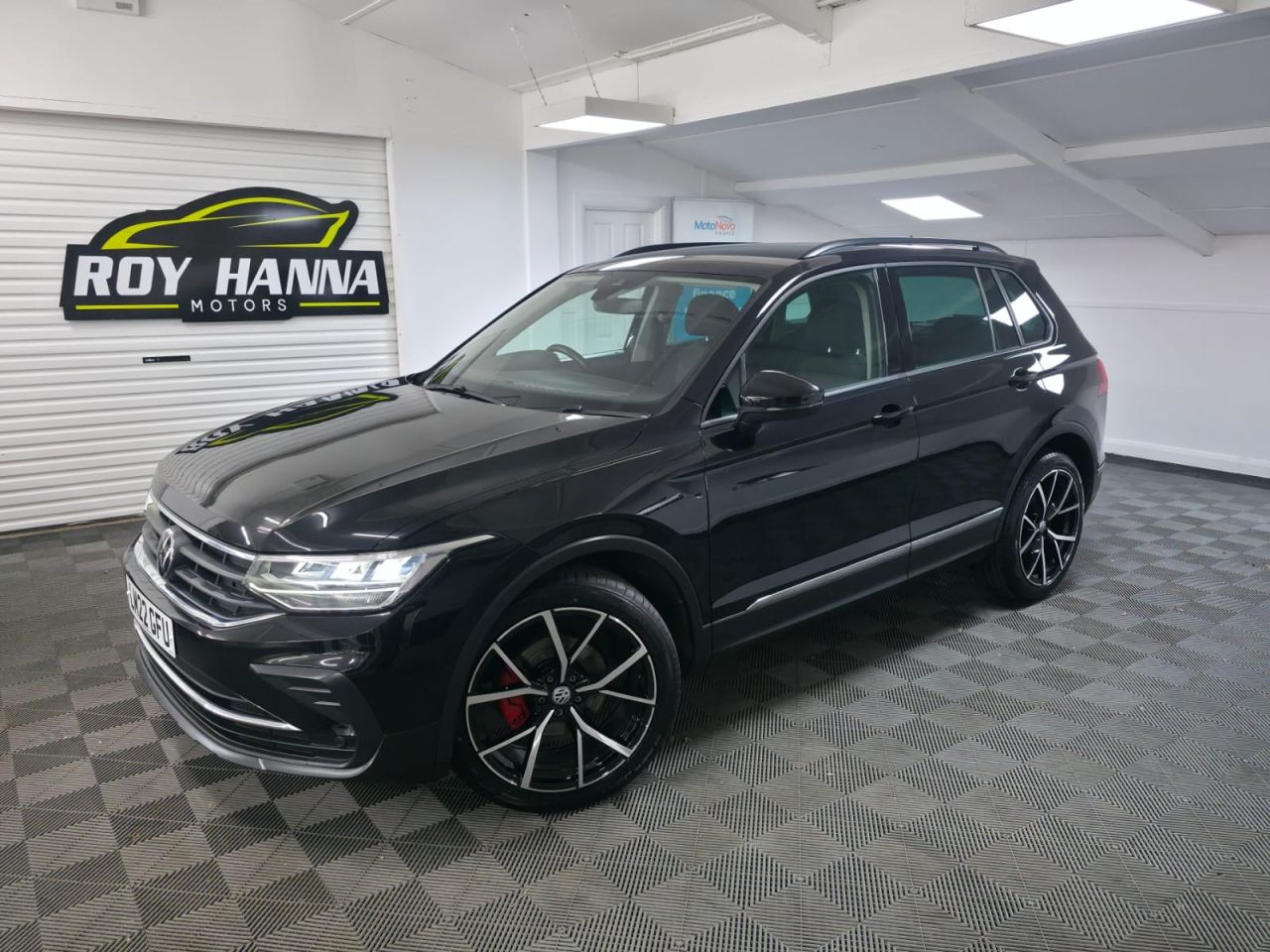 2022 VOLKSWAGEN TIGUAN 1.5 TSI Life SUV 5dr Petrol Manual Euro 6 (s/s) (150 ps) Adaptive Cruise Co - vehicle photo 2 for sale on PureCar