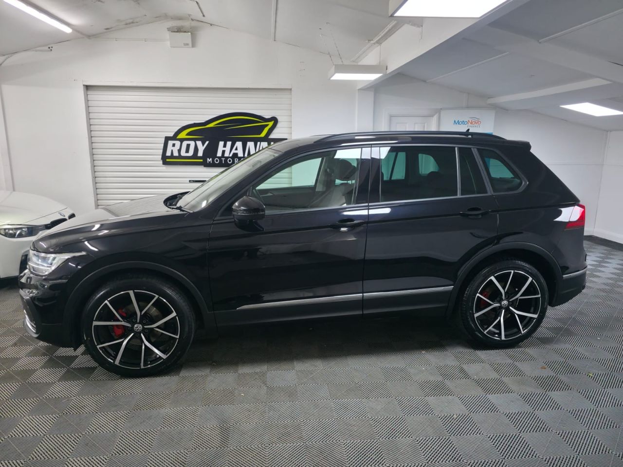 2022 VOLKSWAGEN TIGUAN 1.5 TSI Life SUV 5dr Petrol Manual Euro 6 (s/s) (150 ps) Adaptive Cruise Co - vehicle photo 3 for sale on PureCar