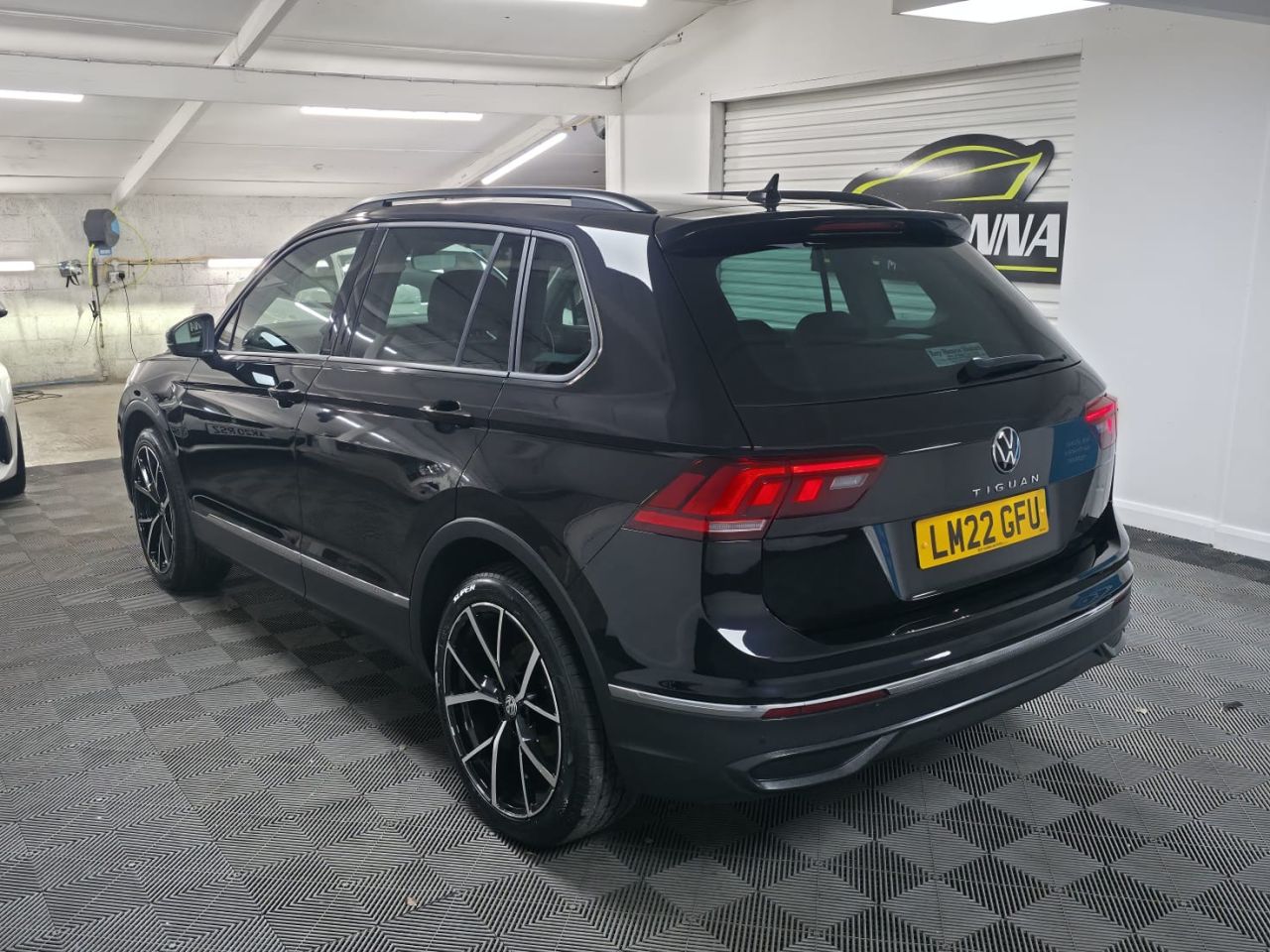 2022 VOLKSWAGEN TIGUAN 1.5 TSI Life SUV 5dr Petrol Manual Euro 6 (s/s) (150 ps) Adaptive Cruise Co - vehicle photo 4 for sale on PureCar