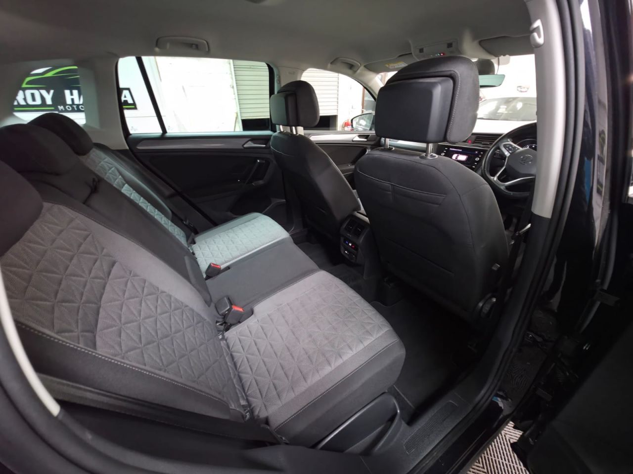2022 VOLKSWAGEN TIGUAN 1.5 TSI Life SUV 5dr Petrol Manual Euro 6 (s/s) (150 ps) Adaptive Cruise Co - vehicle photo 17 for sale on PureCar