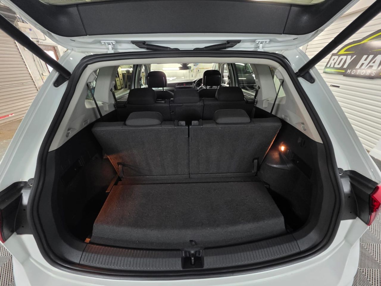 2019 VOLKSWAGEN TIGUAN ALLSPACE 2.0 TDI Match SUV 5dr Diesel Manual Euro 6 (s/s) (150 ps) 2 Owners - Sensor - vehicle photo 17 for sale on PureCar