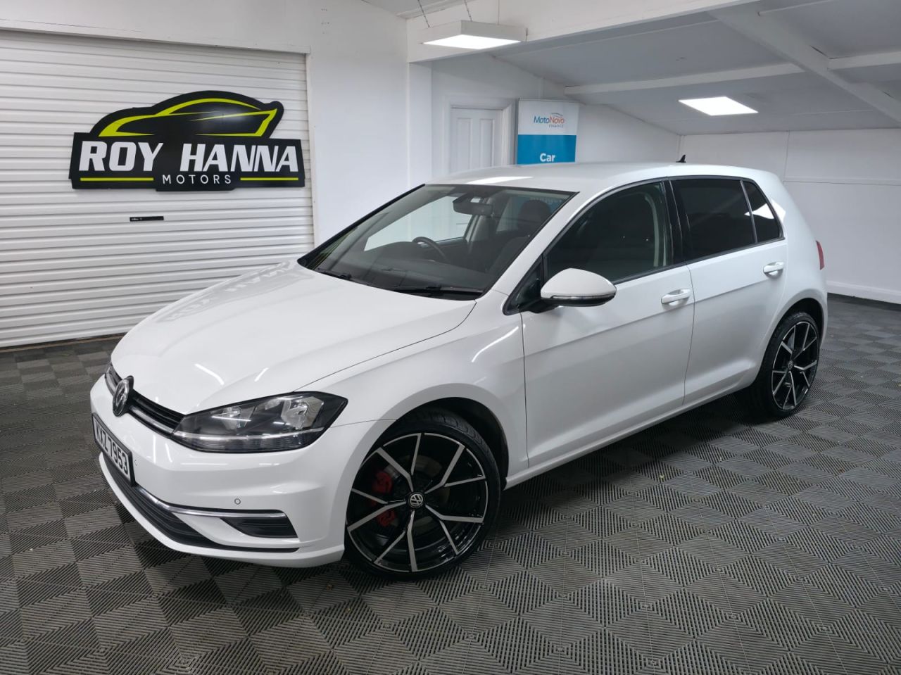 VOLKSWAGEN GOLF 2017