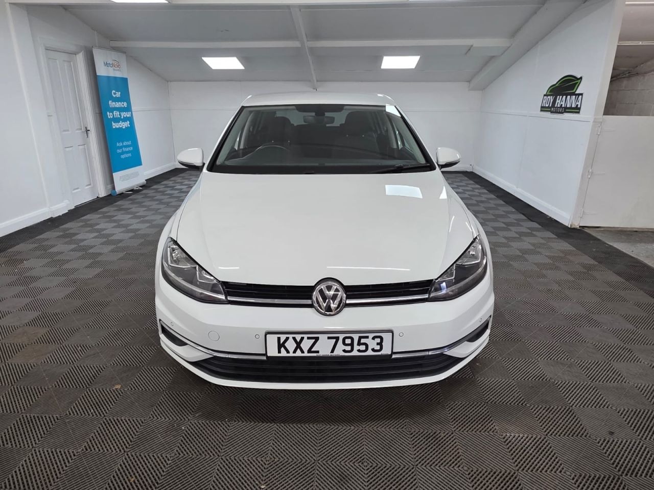 2017 VOLKSWAGEN GOLF 1.6 TDI BlueMotion Tech SE Hatchback 5dr Diesel Manual Euro 6 (s/s) (115 ps - vehicle photo 10 for sale on PureCar