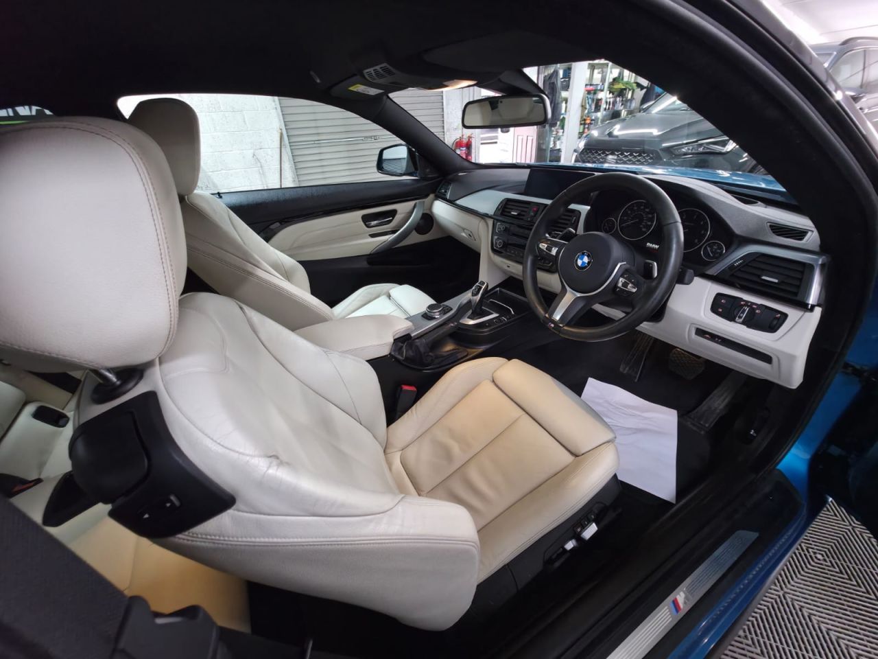 2017 BMW 4 SERIES 3.0 435d M Sport Coupe 2dr Diesel Auto xDrive Euro 6 (s/s) (313 ps) Harman/ - vehicle photo 16 for sale on PureCar