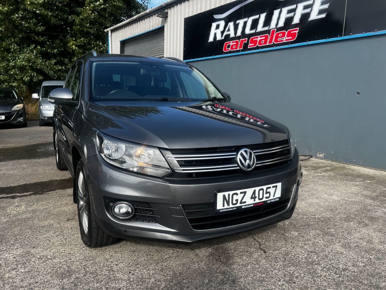 2016 VOLKSWAGEN TIGUAN 2.0 TDI BlueMotion Tech Match Edition SUV 5dr Diesel DSG 4WD Euro 6 (s/s) ( - vehicle photo 2 for sale on PureCar