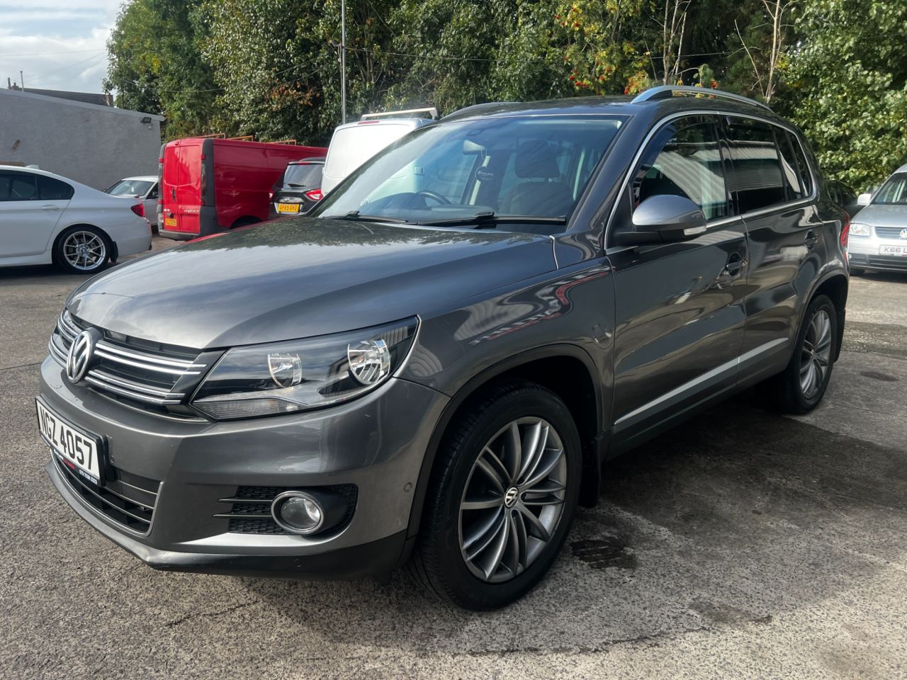 2016 VOLKSWAGEN TIGUAN 2.0 TDI BlueMotion Tech Match Edition SUV 5dr Diesel DSG 4WD Euro 6 (s/s) ( - vehicle photo 3 for sale on PureCar