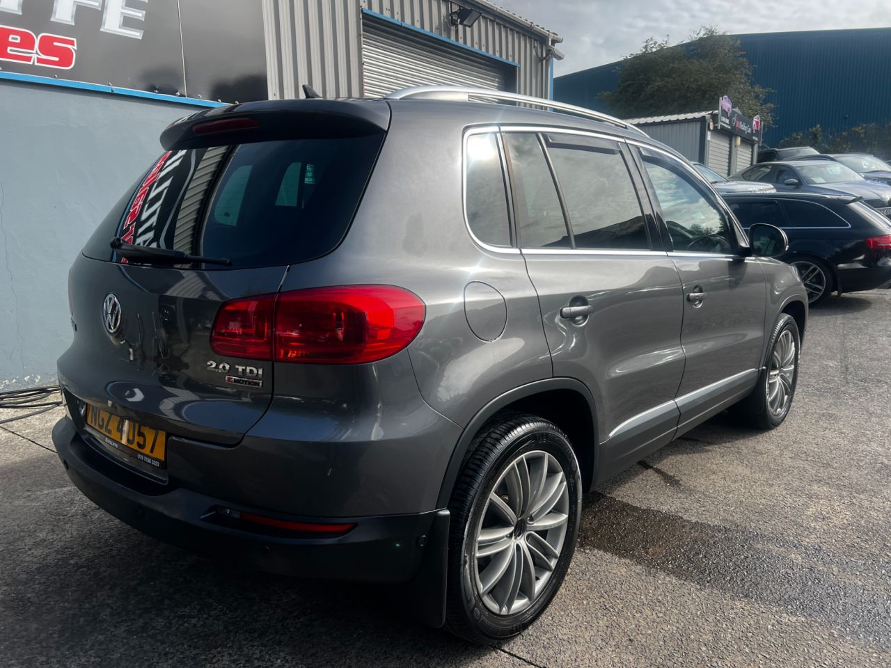2016 VOLKSWAGEN TIGUAN 2.0 TDI BlueMotion Tech Match Edition SUV 5dr Diesel DSG 4WD Euro 6 (s/s) ( - vehicle photo 6 for sale on PureCar