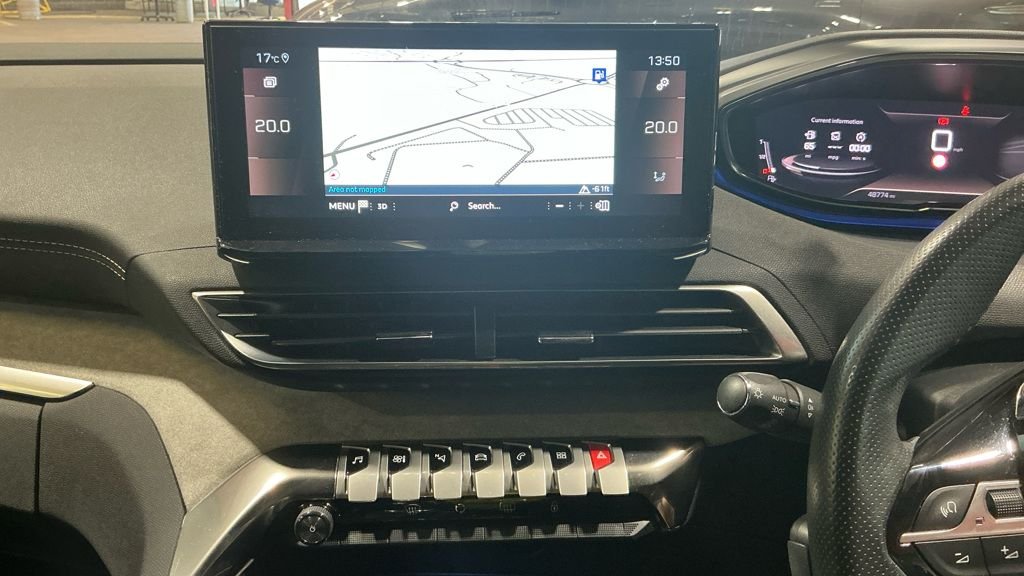 2021 Peugeot 3008 — image 5