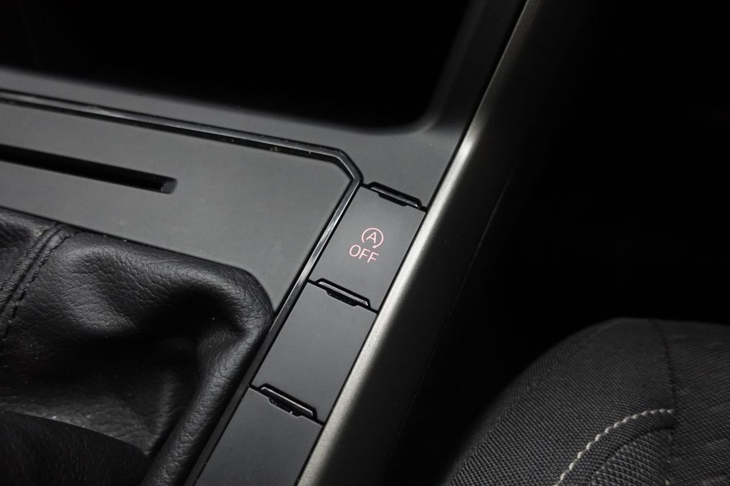 2021 Volkswagen Polo — image 28