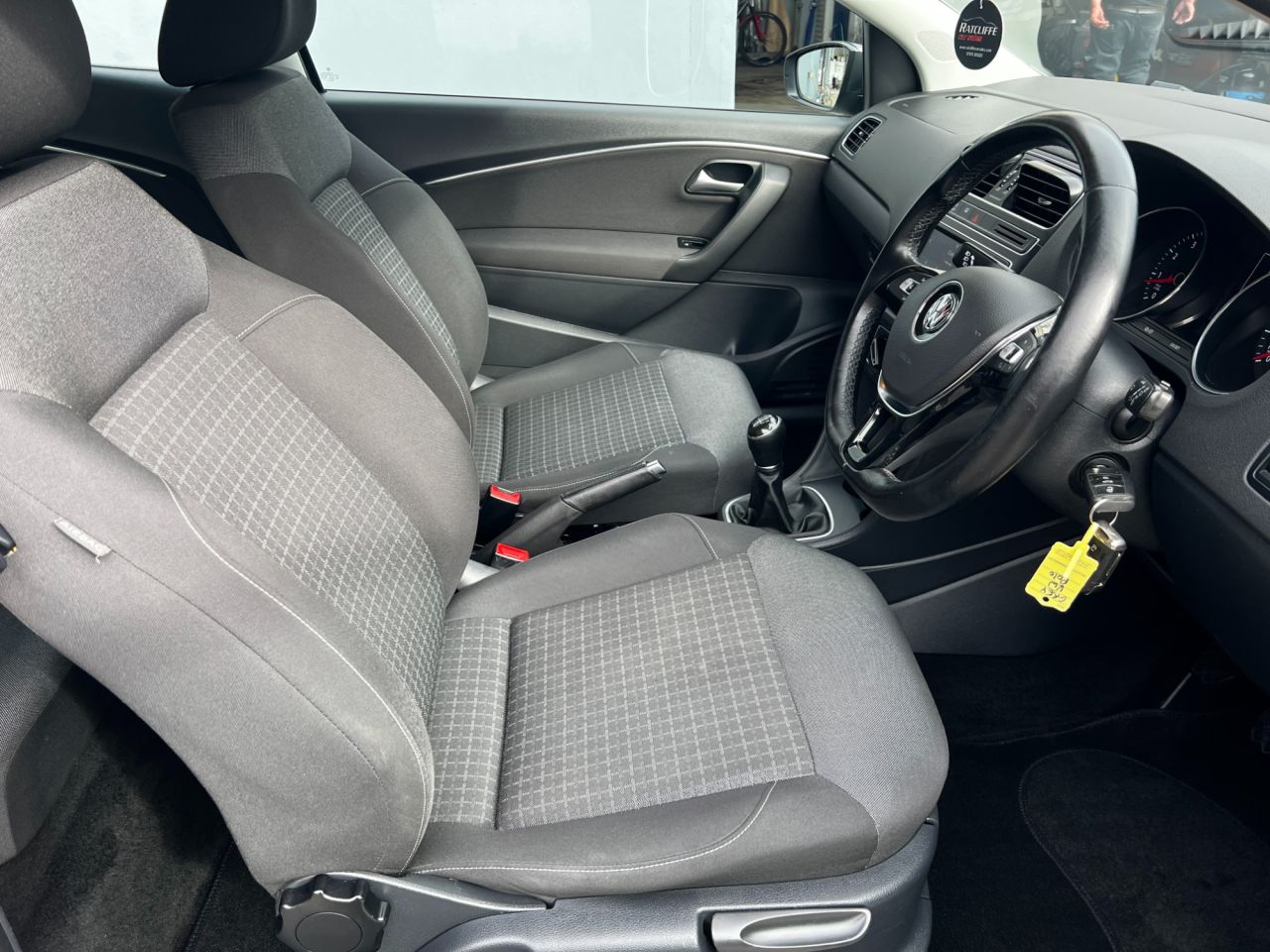 2014 VOLKSWAGEN POLO 1.2 TSI BlueMotion Tech SE Hatchback 3dr Petrol Manual Euro 6 (s/s) (90 ps) - vehicle photo 14 for sale on PureCar