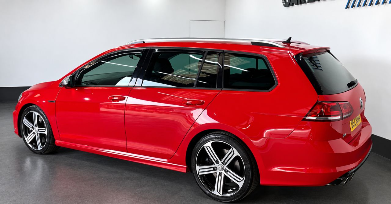 2017 VOLKSWAGEN GOLF 2.0 TSI BlueMotion Tech R Estate 5dr Petrol DSG 4MOTION Euro 6 (s/s) (300 p - vehicle photo 8 for sale on PureCar