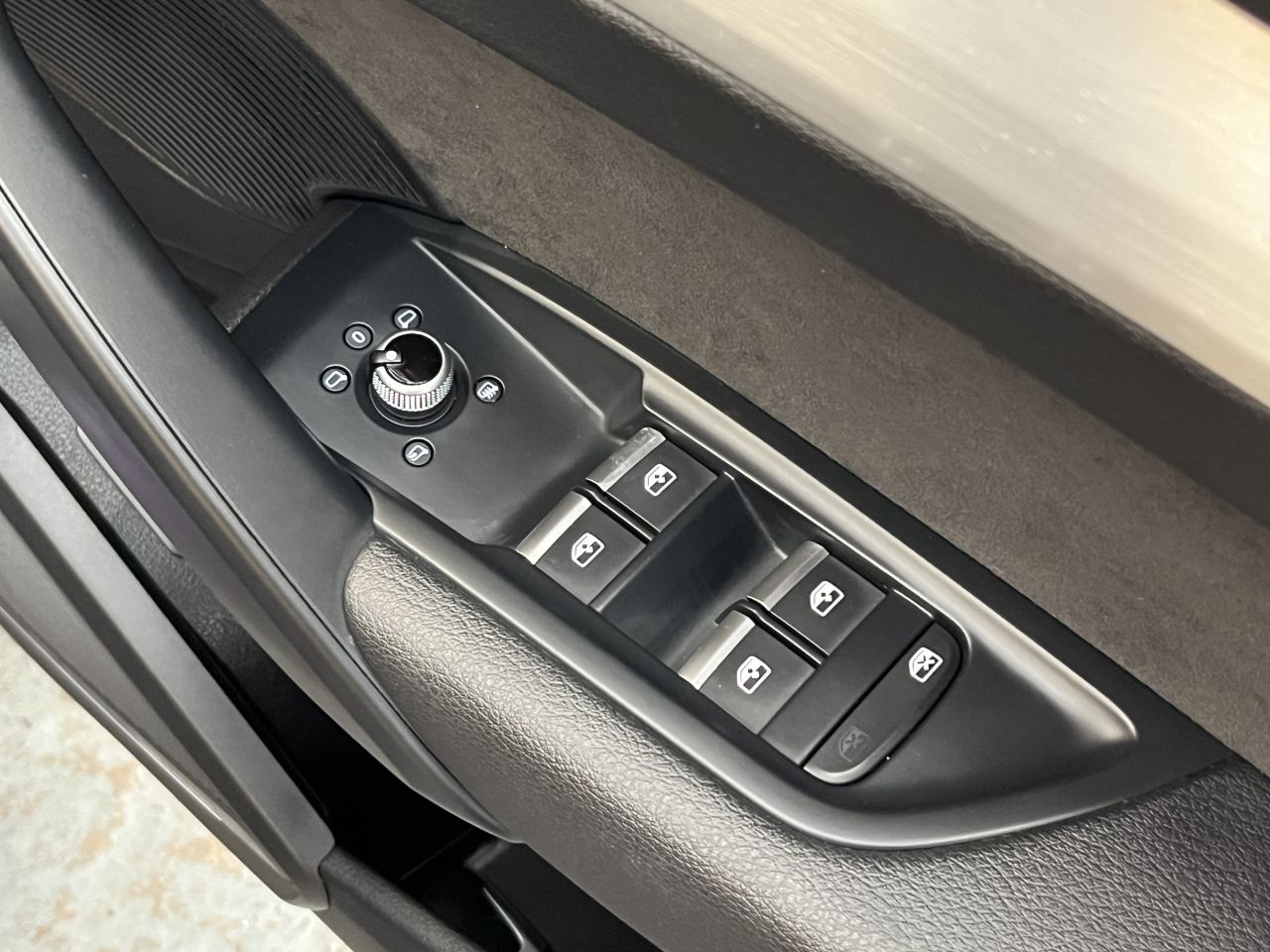 2019 AUDI Q5 40 TDI S line SUV 5dr Diesel S Tronic quattro Euro 6 (s/s) (190 ps) - vehicle photo 23 for sale on PureCar