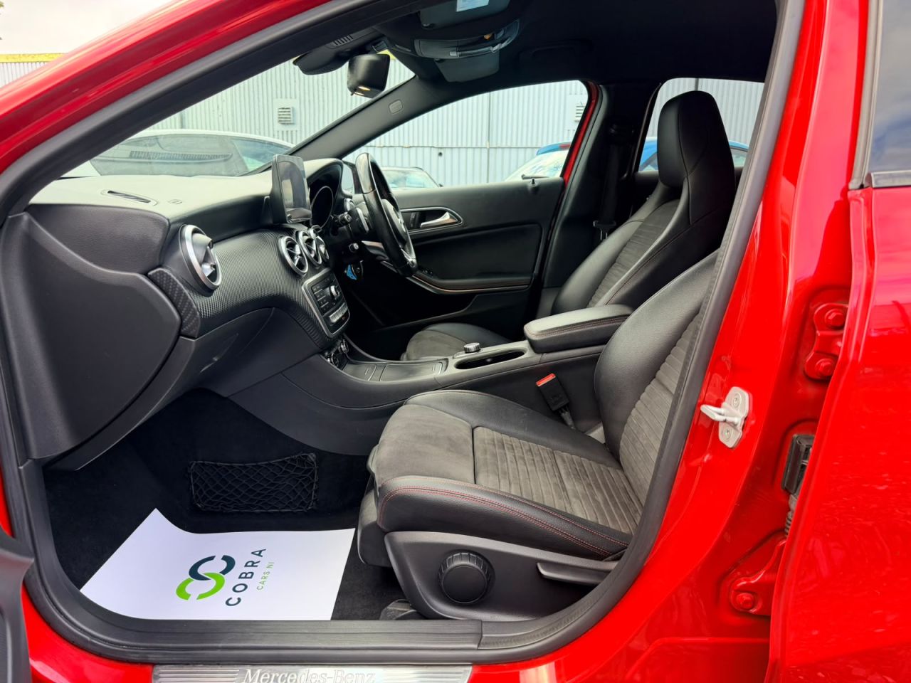 2016 MERCEDES A CLASS 2.1 A200d AMG Line (Executive) Hatchback 5dr Diesel 7G-DCT Euro 6 (s/s) (13 - vehicle photo 12 for sale on PureCar
