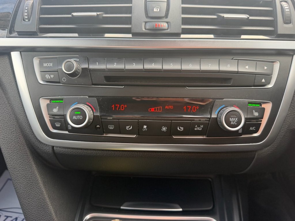 2015 BMW 3 Series — image 18