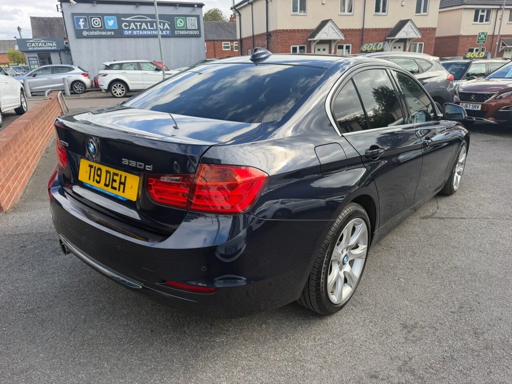 2015 BMW 3 Series — image 12