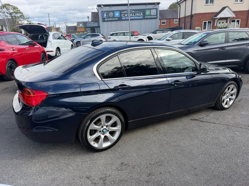 2015 BMW 3 Series — image 29