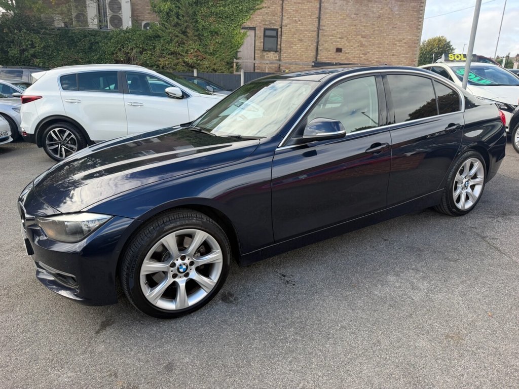 2015 BMW 3 Series — image 32